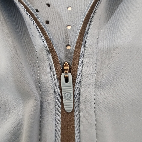 Lululemon 🔥🔥HOST PICK🔥🔥 Quarter-Zip Pullover - Picture 8 of 8